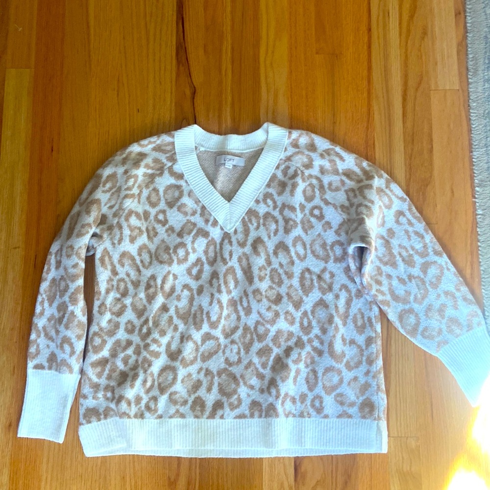 Loft leopard print sweater. Vneck